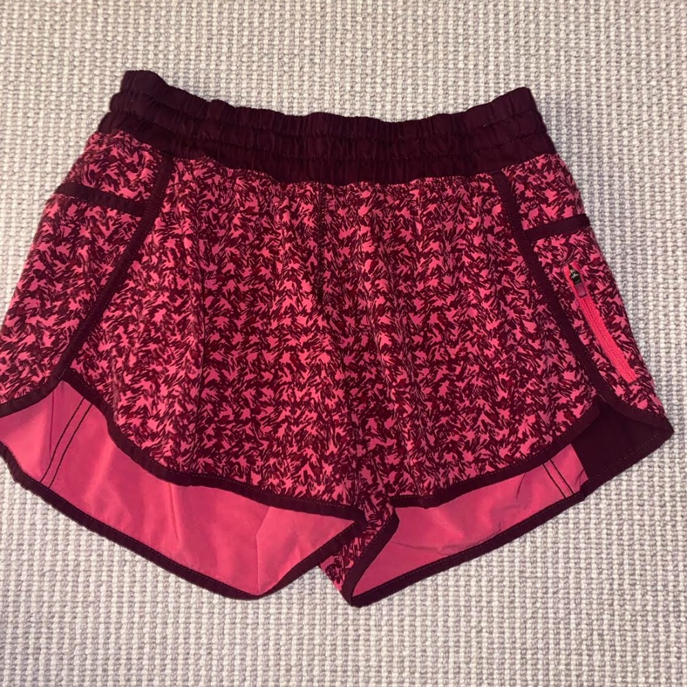 Lululemon tracker shorts
